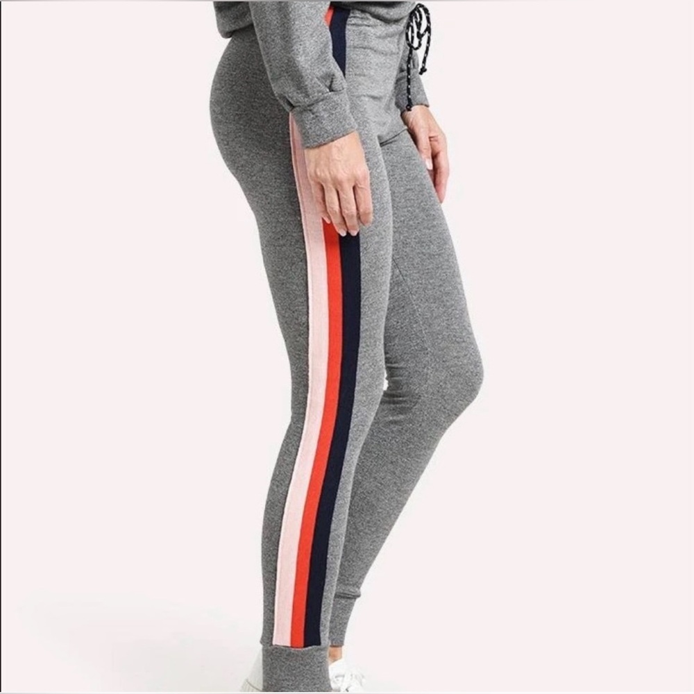 ✨🏃♀️ SUNDRY Gray Stripe Jogger Sweatpants Side Stripe Sz 1 🏃♀️✨